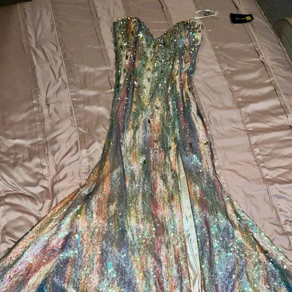 Mermaid Sequin Gown - Picture 6 of 11